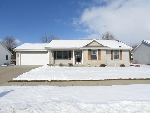 3743 Sandhill Dr, Janesville, WI 53546
