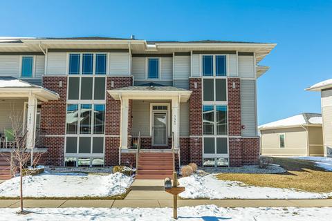 1460 Smithfield Dr, Sun Prairie, WI 53590