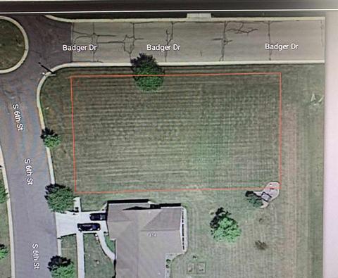 404 S 6th St, Evansville, WI 53536