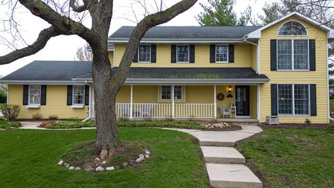 605 Cambridge Dr, Janesville, WI 53545