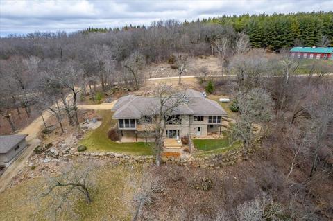 9325 Turkey Rd, Black Earth, WI 53515