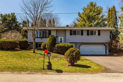 108 Ternes Ct, Ridgeway, WI 53582