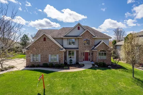 9521 Blue Heron Dr, Middleton, WI 53562