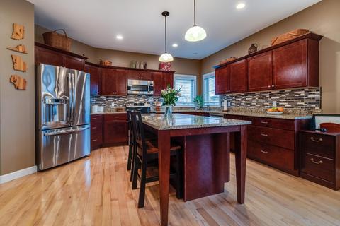 633 Prairie Grass Rd, Oregon, WI 53575