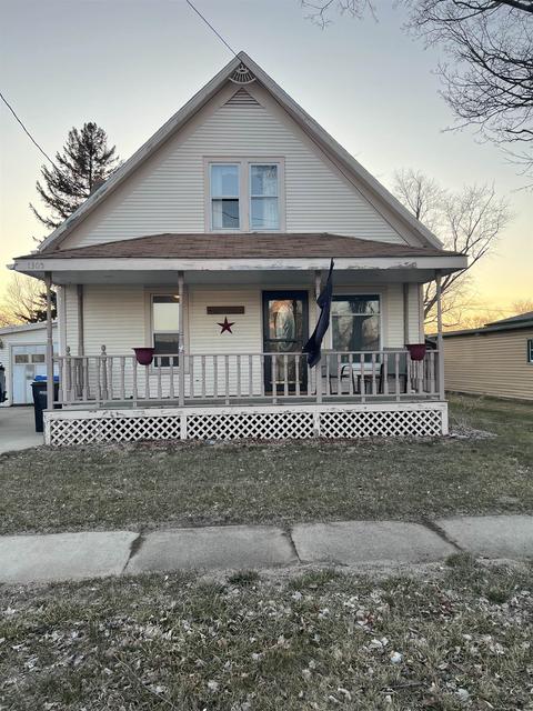 1305 W 4th Ave, Brodhead, WI 53520