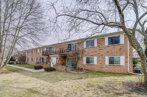 3414 Valley Ridge Rd #6, Middleton, WI 53562