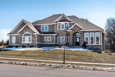 9809 Shadow Ridge Trl, Middleton, WI 53562