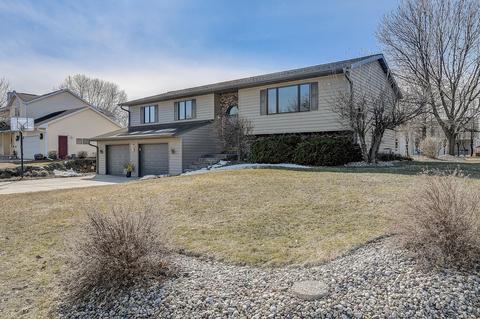 1545 Locust Ln, Prairie Du Sac, WI 53578