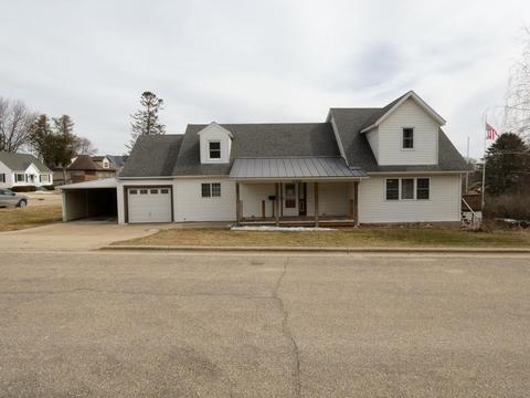 113 N Johnson St, Dodgeville, WI 53533