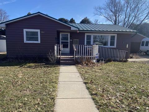5461 E Oak St, Boscobel, WI 53805