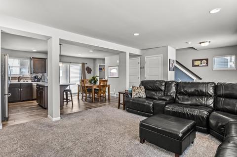 230 Breezy Grass Way, Madison, WI 53718