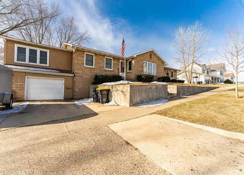 331 E Monroe St, Tomah, WI 54660