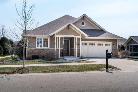 8207 Saddle Stone Ln, Madison, WI 53719