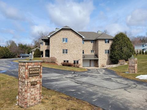 778 Hillside Ter #J, Ripon, WI 54971