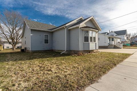 429 W Monowau St, Tomah, WI 54660