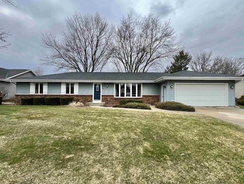 426 Karen Ln, Clinton, WI 53525