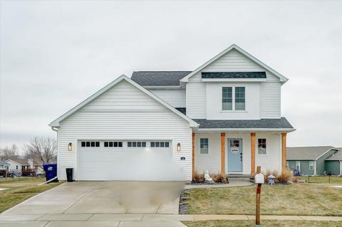 518 Water Tower Dr, Marshall, WI 53559