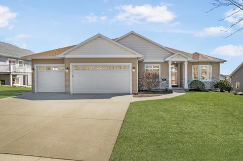 905 S 2nd St, Mount Horeb, WI 53572