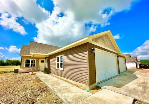 333 Isham St, Stoughton, WI 53589