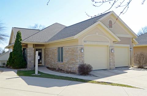 5013 Wenlock Rose Ct, Middleton, WI 53562