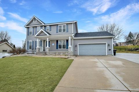 811 Sunnybrook Dr, Deforest, WI 53532