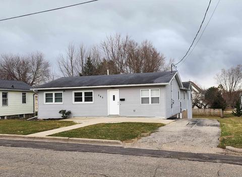545 Jewett St, Platteville, WI 53818