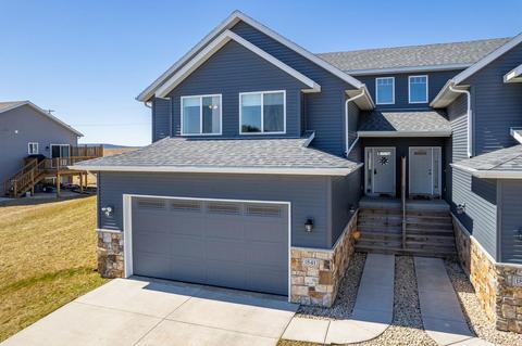 1841 Park View Dr, Baraboo, WI 53913