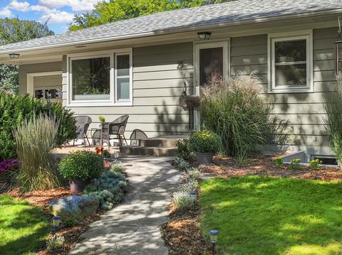 25 Walworth Ct, Madison, WI 53705