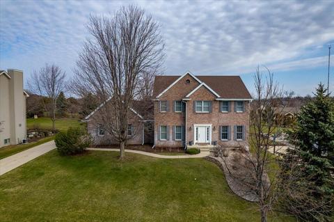 1126 Red Tail Dr, Verona, WI 53593