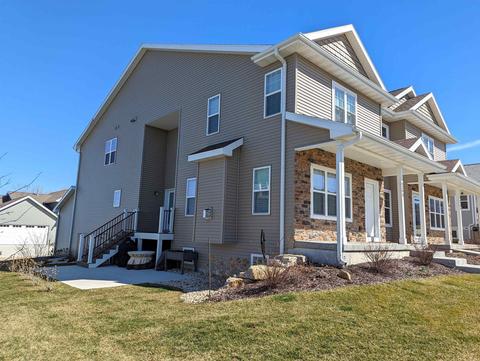 6290 Stone Gate Dr, Fitchburg, WI 53719
