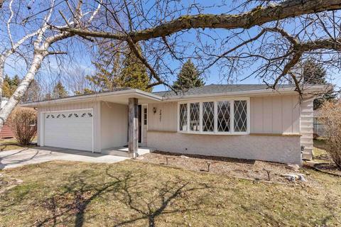 2421 N 34th St, Sheboygan, WI 53083