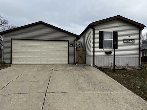 127 Falling Creek Cir, Janesville, WI 53548
