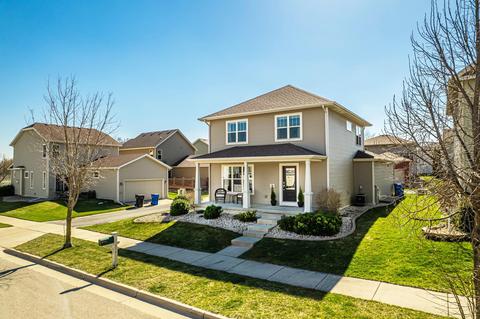 238 Shady Leaf Rd, Madison, WI 53718