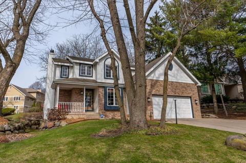 922 S Holt Cir, Madison, WI 53719
