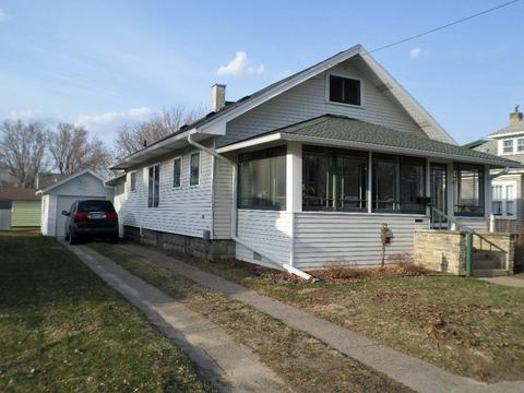 414 W Oak St, Sparta, WI 54656