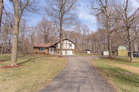 w4314 Carter Road, Monroe, WI 53566