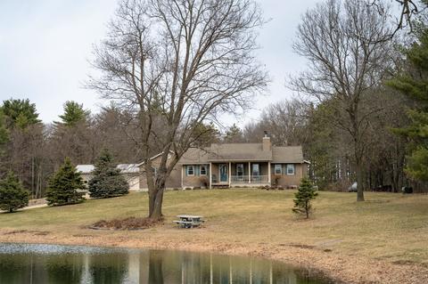 w8030 35th Street, New Lisbon, WI 53950