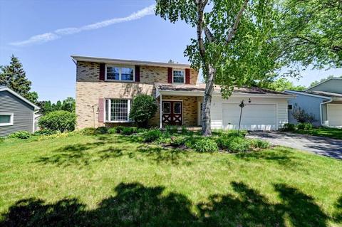 6002 Mayhill Dr, Madison, WI 53711