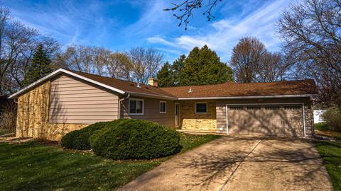 3110 Nightingale Ln, Middleton, WI 53562