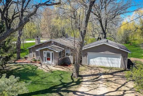 5000 W Clayton Rd, Fitchburg, WI 53711