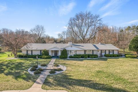 911 Ott, Baraboo, WI 53913