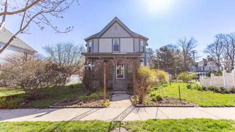 1522 17th Ave, Monroe, WI 53566