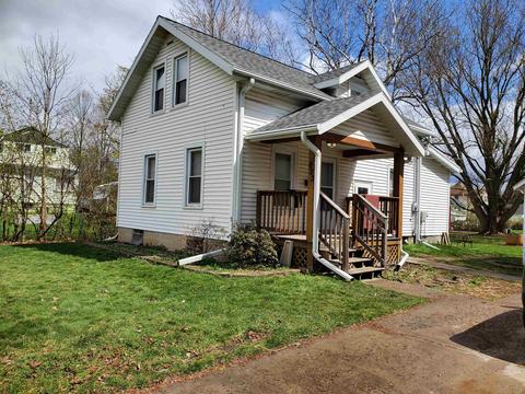 423 Ellinwood Ave, Reedsburg, WI 53959