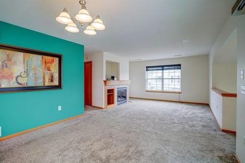 4726 Poplar Creek Dr # B5-6, Madison, WI 53718