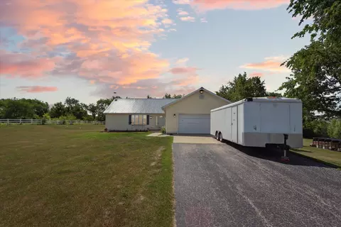 w1525 Rose Lane, Brodhead, WI 53520