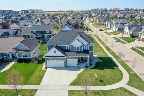 1105 Water Wheel Dr, Waunakee, WI 53597