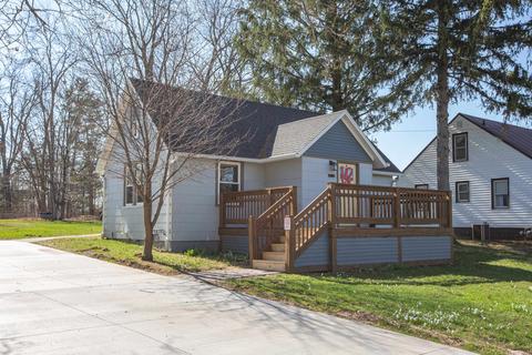455 Lutheran St, Platteville, WI 53818