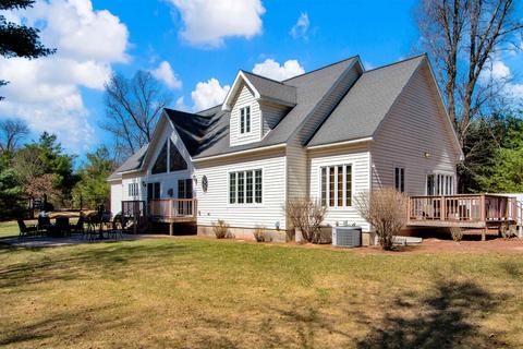 2342 18th Dr, Friendship, WI 53934