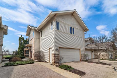75 Wood Brook Way, Fitchburg, WI 53711