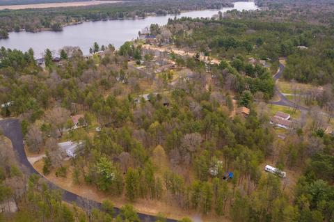 390 Appleby Ct, Nekoosa, WI 54457